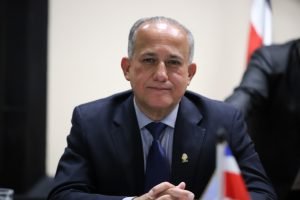 Luis Fernando Chacón: Es importante que el gobierno defina rumbo y deje las ocurrencias