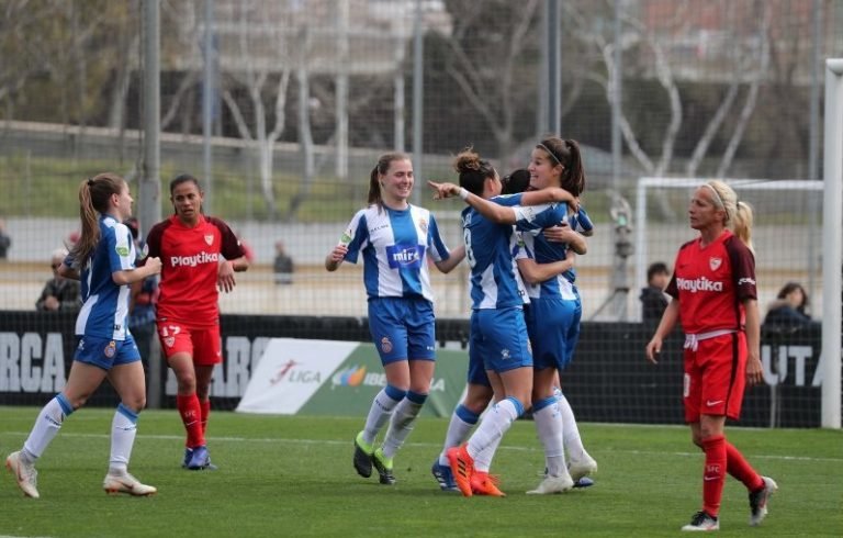 ¡Primer gol para Katherine en España!