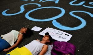 Nueva jornada de marchas chavistas y opositoras en Venezuela