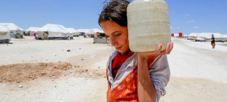 UNICEF: Hay más niños que mueren por el agua insalubre que por las balas