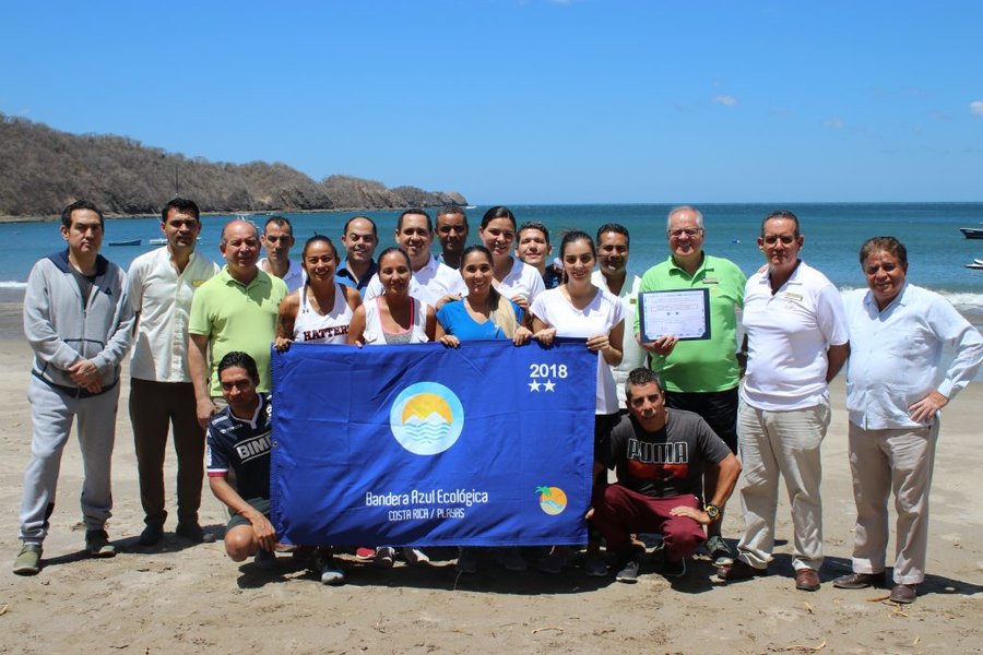 Playa El Jobo recibe galardón por su seguridad y limpieza