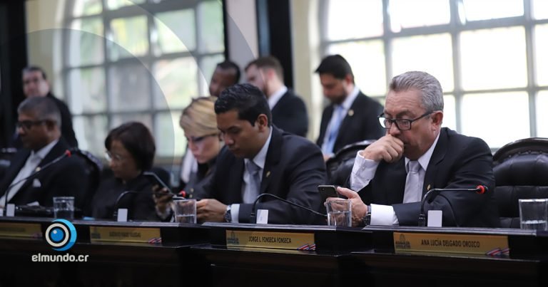 PLN califica de “irresponsable” posición del Ejecutivo sobre la OCDE