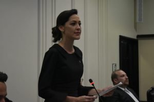 Solís: Cada vez somos más mujeres que reclamamos nuestro derecho a participar