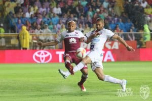 Primer encuentro de fase final culminó con leve ventaja para San Carlos