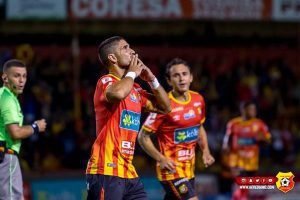 Pablo Salazar se despide de las canchas como futbolista