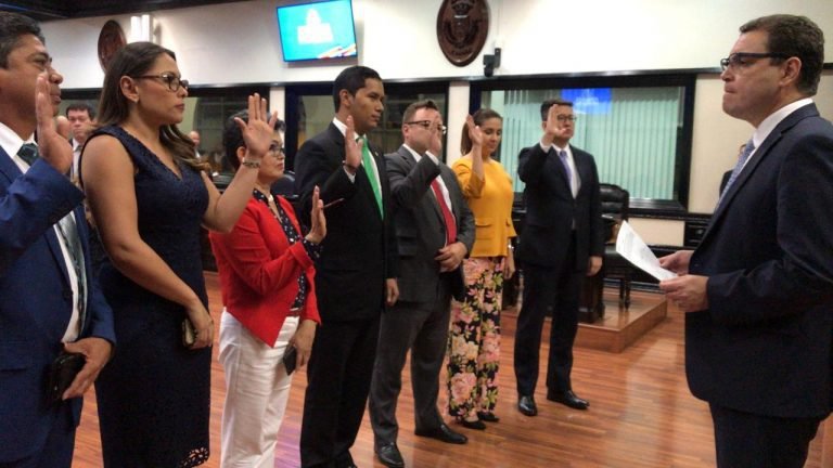 Queda instalada comisión especial que investigará estafa PAC