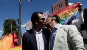 Matrimonio igualitario entra en vigencia en Ecuador