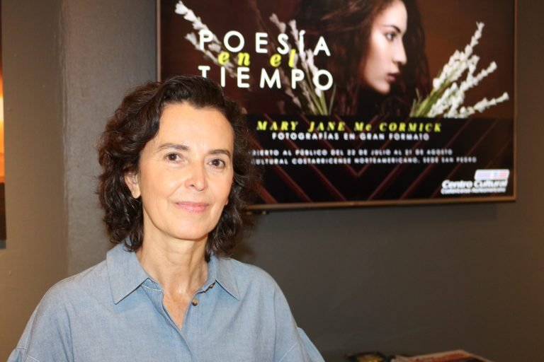 Fotógrafa Mary Jane Mc Cornick presentará “Poesía en el tiempo” en la Galería Sophia Wanamaker