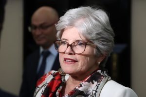 Manifestantes exigen renuncia de Rocío Aguilar