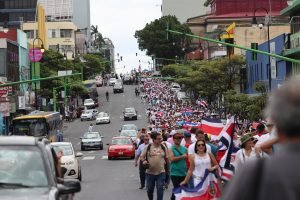 Dolanescu: Esa marchita refleja el rechazo total al gobierno de la manipulación