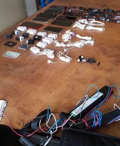 Trabajador de mantenimiento intentó introducir 10 celulares en módulo penitenciario