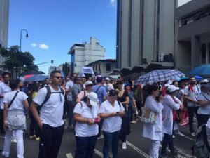 Colegio de Enfermeras alerta sobre situación de emergencia en los servicios de salud