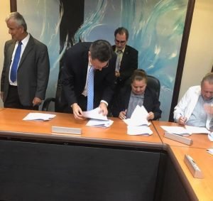 Sindicatos de salud acuerdan poner fin a la huelga