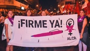 PT lanza aplicación con las excusas de Carlos Alvarado para no firmar norma técnica