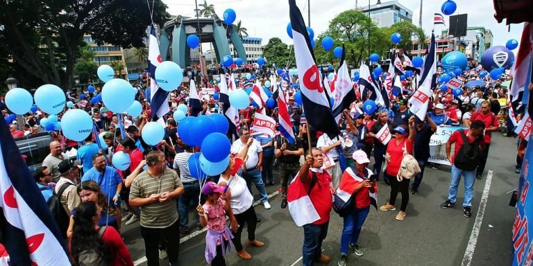 Gran Marcha Patriótica llena San José en ‘defensa del derecho a huelga’