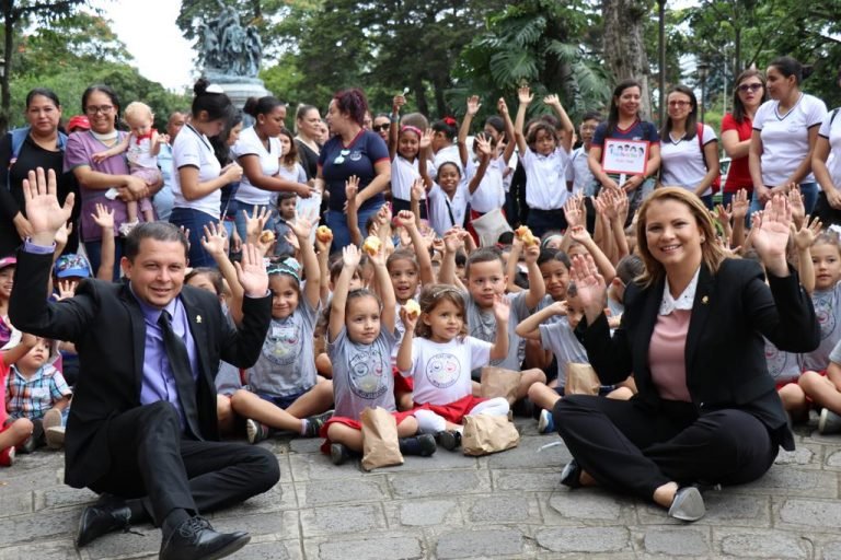 Nueva República celebró el Día de los Niños en la Asamblea Legislativa