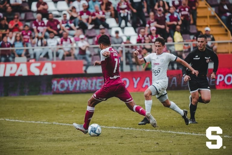 Guadalupe y Saprissa darán inicio a jornada 15 esta tarde