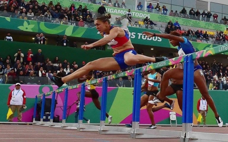 Andrea Vargas continúa brillando a nivel internacional