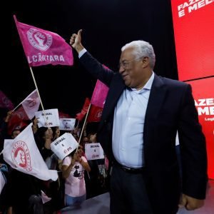 Elecciones en Portugal: líder socialista Antonio Costa al 38%