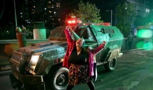 Piñera anuncia suspensión del aumento de tarifas del metro y se decreta toque de queda en Santiago