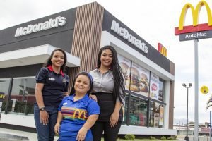 McDonald’s requiere contratación de colaboradores por implementación de quioscos digitales