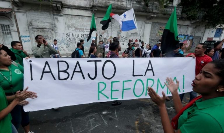 Panamá: Decenas de detenidos en protestas contra proyecto constitucional
