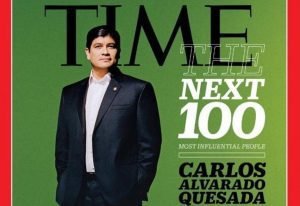 Carlos Alvarado en política y Bad Bunny en música entre las personas más influyentes según TIME