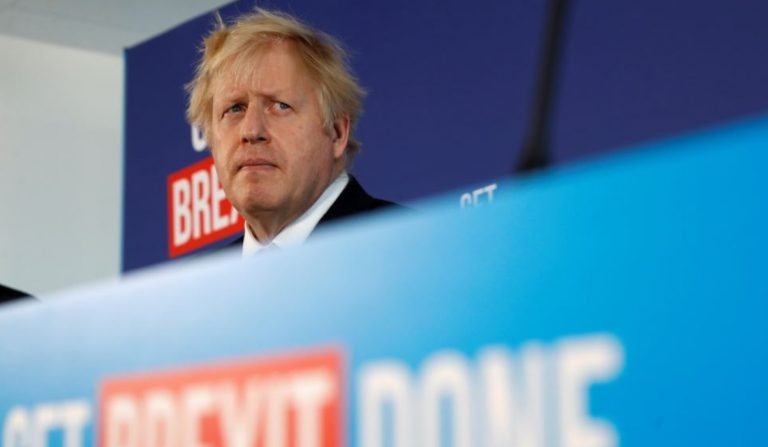 Boris Johnson pide a Trump que se mantenga alejado de las elecciones británicas