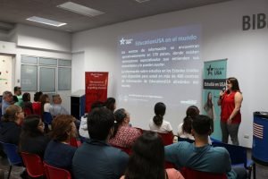 EducationUSA ofrecerá charla informativa sobre proceso para aplicar a Community Colleges en EE.UU.