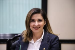 Silvia Hernández: Se debe garantizar que los subsidios lleguen a quienes más lo necesitan