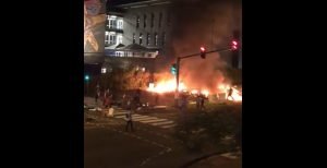 Sobreseimiento definitivo para estudiantes que protestaron frente a Facultad de Derecho en defensa del FEES