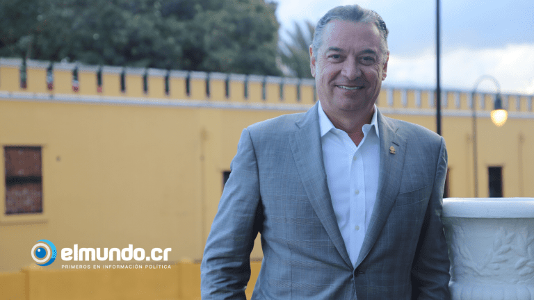 Thompson reitera la necesidad del cultivo de cáñamo para la reactivación económica del país