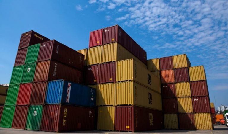 Uruguay reporta el mayor decomiso de cocaína en su historia