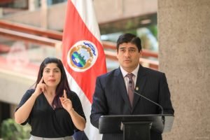 Carlos Alvarado buscará financiamiento para proyectos en zonas costeras durante gira a Emiratos Árabes