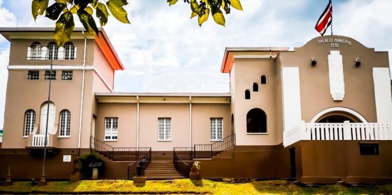 Municipalidad de Aserrí coordina con Asadas para llevar agua a comunidades que sufren escasez