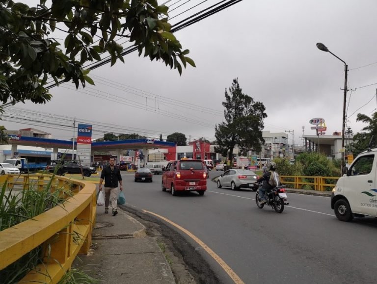 Ampliación del puente sobre el río Pirro cada vez más cerca