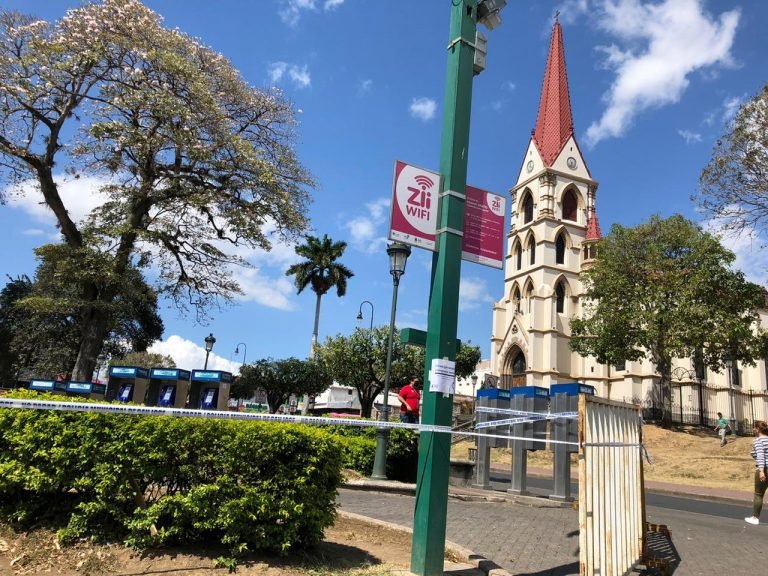 Espacios públicos municipales cerrados ante emergencia nacional