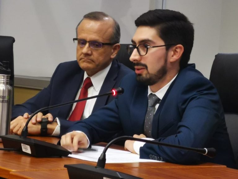 Asesor jurídico de polémica UPAD se abstiene de declarar en comisión legislativa
