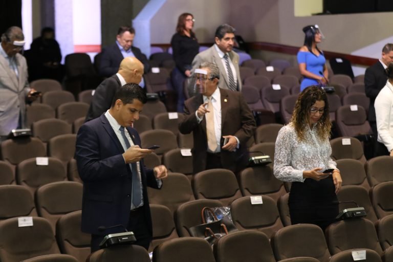 Aprueban en segundo debate proyecto que crea subsidio en favor de trabajadores