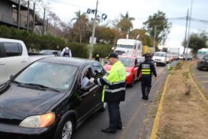 A partir de hoy multa por violar restricción vehicular sanitaria es de 107 mil colones