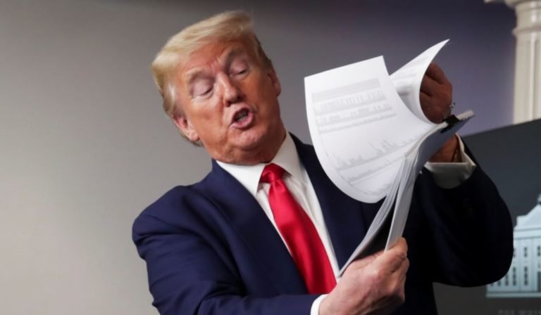 Trump tras la caída histórica del petróleo: Es un buen momento para comprar