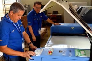 INA inicia producción de 13 mil caretas de seguridad