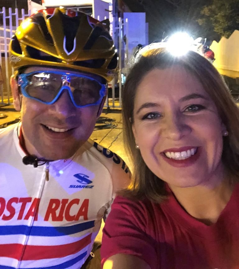 Claudia Dobles asegura que en su foto con “Lobito” Fonseca les ganó la emotividad