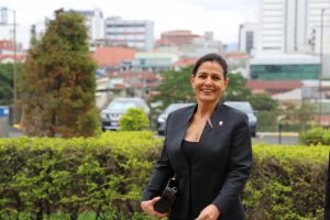 María Vita Monge: ¡Respaldamos la democracia y el diálogo por la vía institucional!