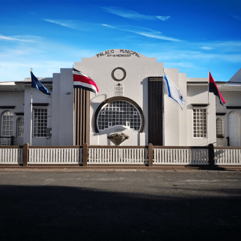 Municipalidad de Oreamuno impulsa rebajas en impuestos municipales para reactivar economía en su cantón