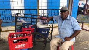 “Andamos encima de la muerte”: ancianos en Nicaragua se exponen trabajando pese a pandemia