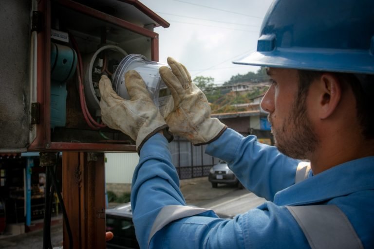 Cedet tendrá rebajas en las tarifas eléctricas a partir de julio