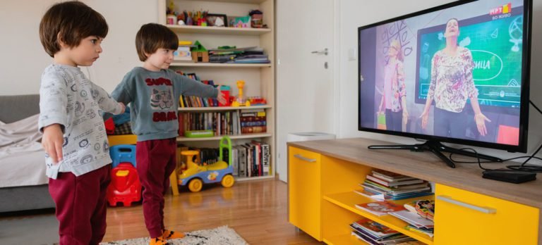 Sin protección social, el COVID-19 tiene un impacto catastrófico en enfermos, mujeres y niños