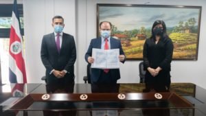BCIE y Gobierno firman contrato de crédito de $300 millones que será base de Fondo Nacional de Avales