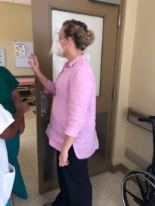 Defensoría denuncia carencia de equipo de protección en hospital de Limón